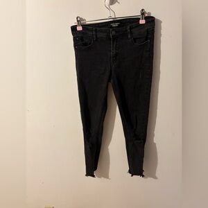 Almost Famous Black Cropped Jeans Size 5